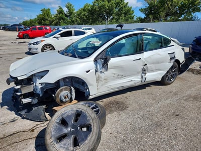 5YJ3E1EB0NF****** 2022 Tesla Model 3