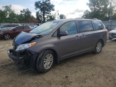 5TDYK3DC3FS****** 2015 Toyota Sienna