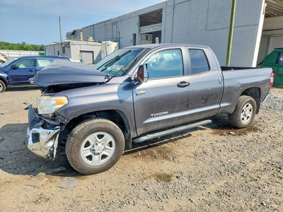 5TFUY5F17GX****** 2016 Toyota Tundra