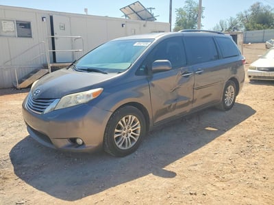 5TDYZ3DCXHS****** 2017 Toyota Sienna