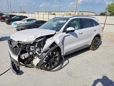 5XYRH4JF9SG****** 2025 Kia Sorento