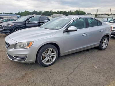 YV1612FS9E2****** 2014 Volvo S60