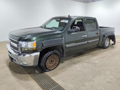 3GCPKSE71DG****** 2013 Chevrolet Silverado 1500