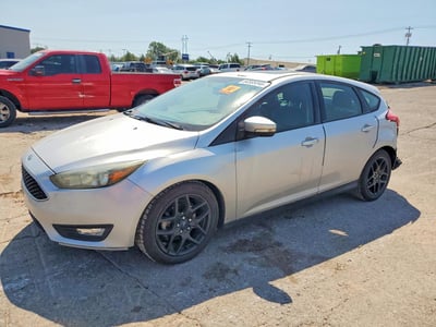 1FADP3K24GL****** 2016 Ford Focus