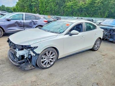 JM1BPACL2L1****** 2020 Mazda 3