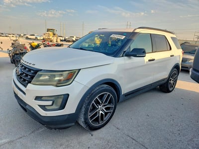 1FM5K8GT2GG****** 2016 Ford Explorer