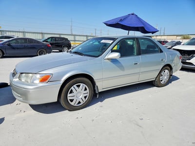 2000 Toyota Camry