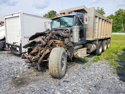 1NP5XBTX53N****** 2003 Peterbilt 379