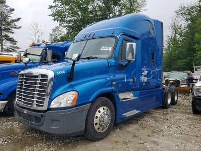 3AKJGLDR6JS****** 2018 Freightliner Cascadia 125