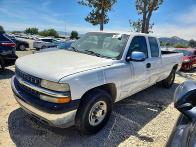 1GCGC29U1YE****** 2000 Chevrolet Silverado 2500 HD