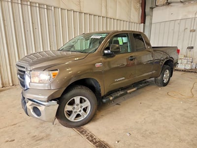 5TFUW5F1XBX****** 2011 Toyota Tundra