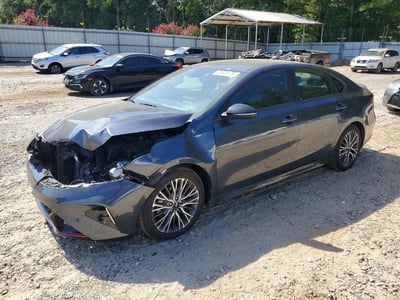 3KPF54AD7PE****** 2023 Kia Forte