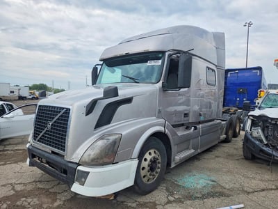 4V4NC9EHXFN****** 2015 Volvo Trucks VNL