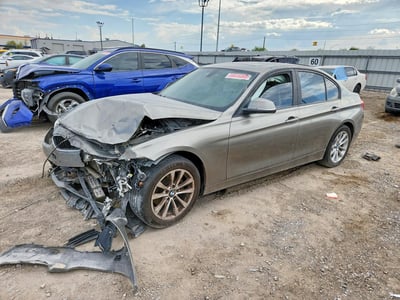 WBA8E1G3XHN****** 2017 BMW 3 Series