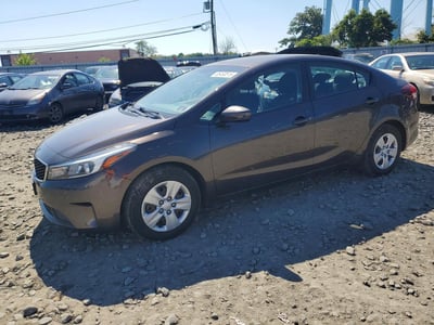 3KPFK4A7XHE****** 2017 Kia Forte