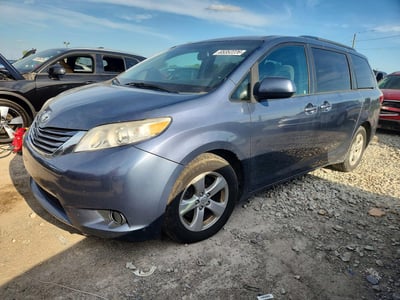 5TDKK3DC0FS****** 2015 Toyota Sienna