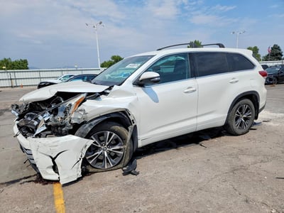 5TDBZRFH8JS****** 2018 Toyota Highlander