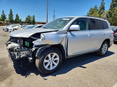 5TDZK3EH9CS****** 2012 Toyota Highlander
