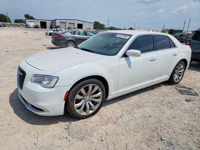 2C3CCAAG4JH****** 2018 Chrysler 300