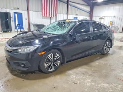 2HGFC1E37JH****** 2018 Honda Civic