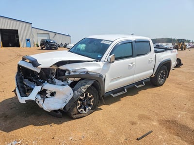 3TMCZ5AN8PM****** 2023 Toyota Tacoma