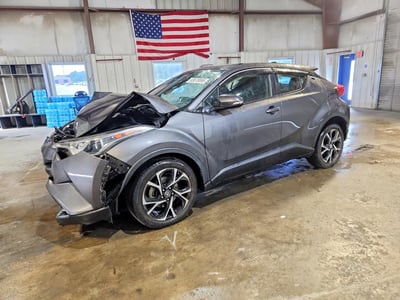 NMTKHMBX3KR****** 2019 Toyota C-HR