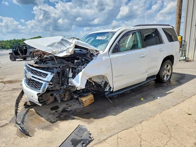 1GNSKAKC7KR****** 2019 Chevrolet Tahoe