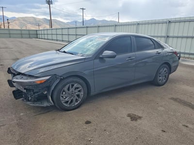 KMHLM4DJ8SU****** 2025 Hyundai Elantra Hev