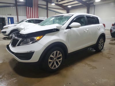 KNDPBCAC0G7****** 2016 Kia Sportage