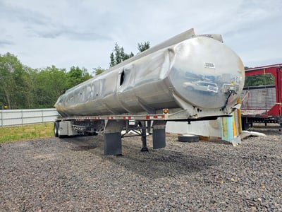 3H6KA4428R3****** 2024 Polar Tank Trailer Polar Tank Trailer