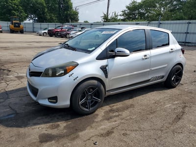 JTDKTUD33CD****** 2012 Toyota Yaris