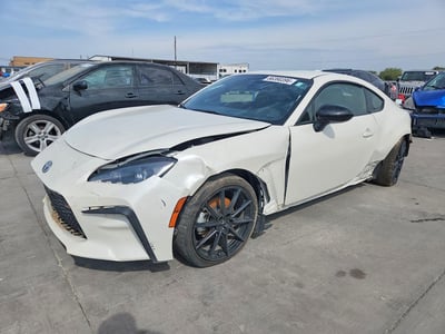 JF1ZNBE12R8****** 2024 Toyota GR86