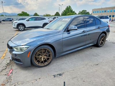 WBA8B7G55JN****** 2018 BMW 3 Series