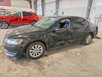 1VWAH7A35DC****** 2013 Volkswagen Passat