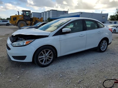 1FADP3F24GL****** 2016 Ford Focus