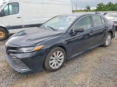 JTNB11HK7J3****** 2018 Toyota Camry