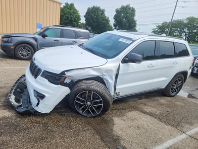 1C4RJFLT3HC****** 2017 Jeep Grand Cherokee