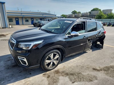 JF2SKAXC1MH****** 2021 Subaru Forester
