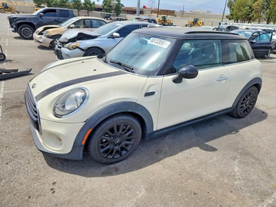 WMWXP5C58G2****** 2016 MINI Hardtop