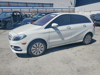 WDDVP9AB3GJ****** 2016 Mercedes-Benz B-Class