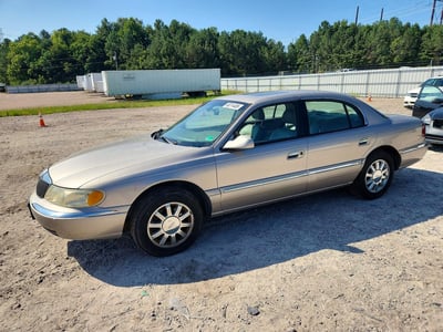 1LNHM97V52Y****** 2002 Lincoln Continental