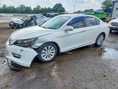 1HGCR2F81DA****** 2013 Honda Accord