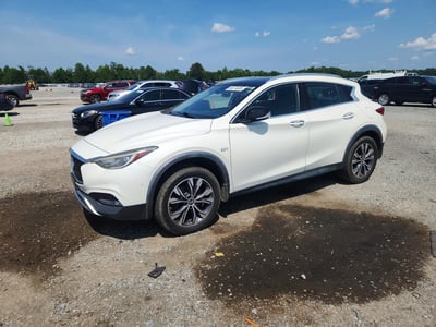 SJKCH5CR2JA****** 2018 Infiniti QX30