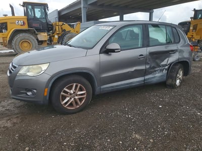 WVGBV7AX5BW****** 2011 Volkswagen Tiguan