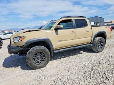 5TFCZ5AN3GX****** 2016 Toyota Tacoma