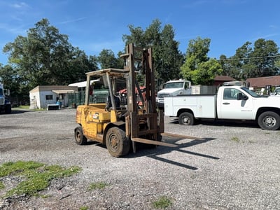 AT19C0**** 2004 Caterpillar Dp40kl