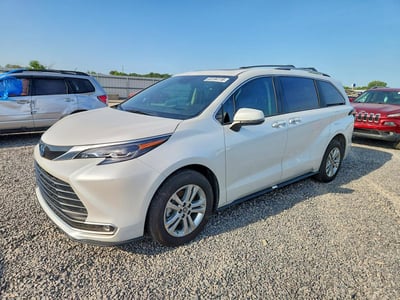 5TDESKFC2RS****** 2024 Toyota Sienna Hybrid