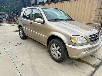 4JGAB75EX2A****** 2002 Mercedes-Benz M-Class