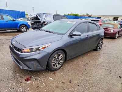 3KPF24AD7PE****** 2023 Kia Forte