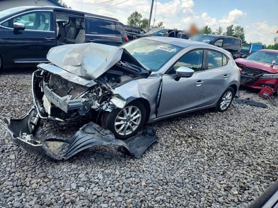 JM1BM1M71G1****** 2016 Mazda 3
